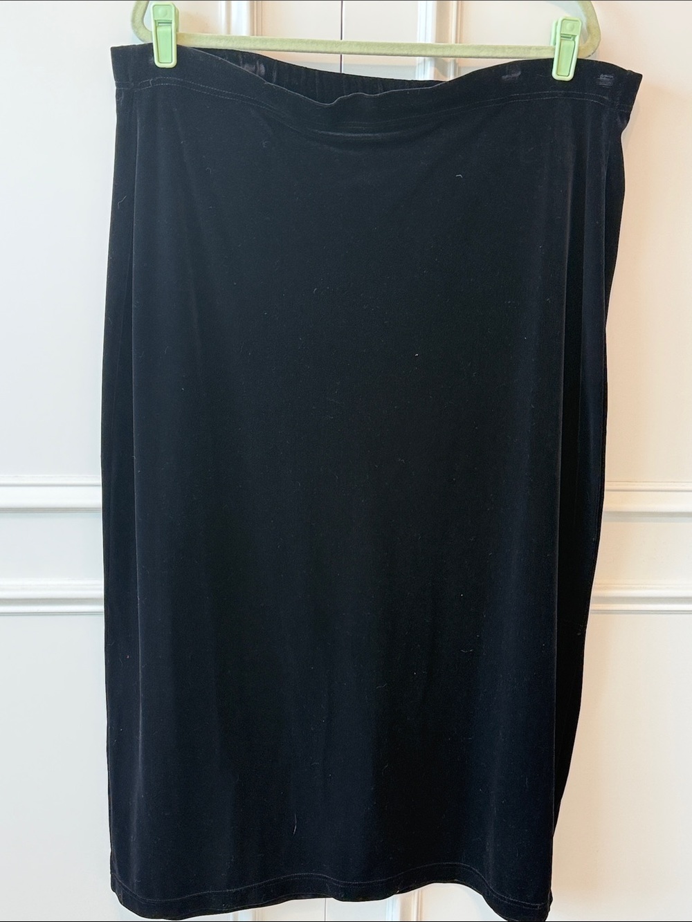 Avenue Black Velvet Midi Skirt